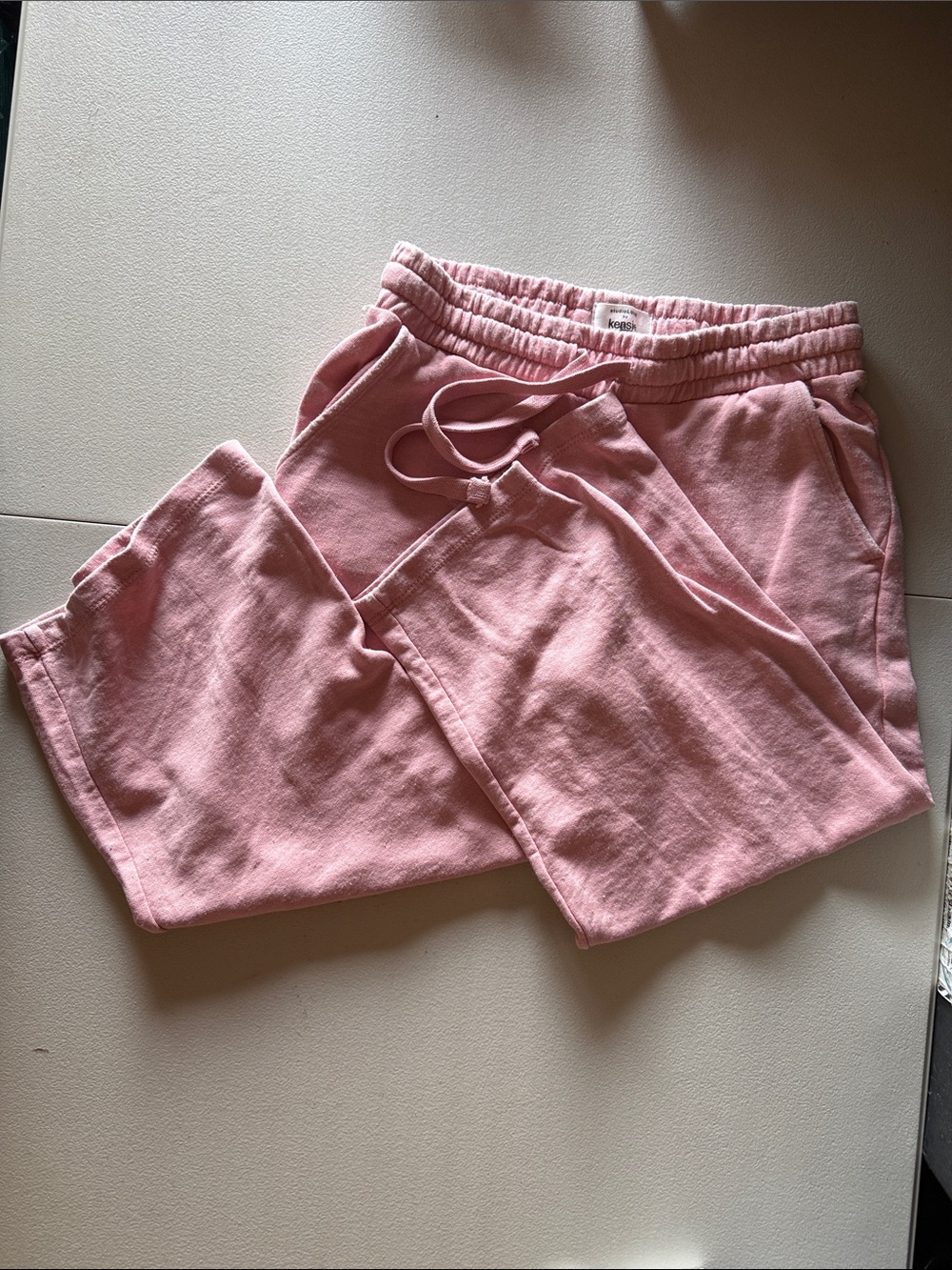 Studio Luxe Pink Drawstring Capri Sweatpants Size: M